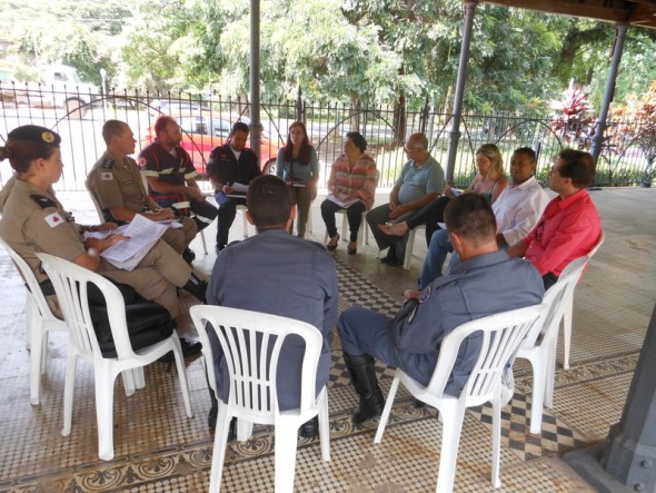 Reunião teve a presença de representantes dos órgãos de segurança.