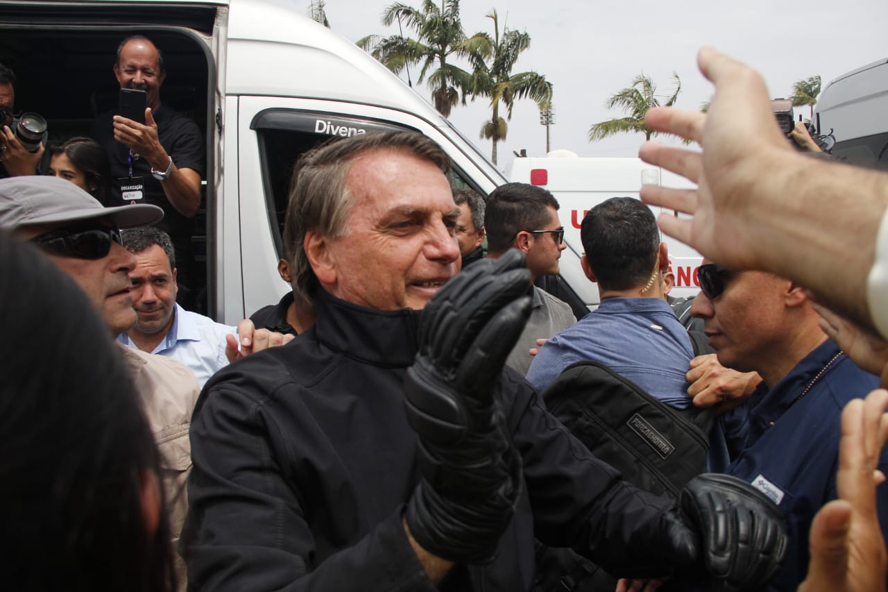 Bolsonaro faz motociata em Poços de Caldas