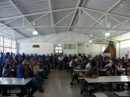 Servidores do DMAE discutem acordo coletivo