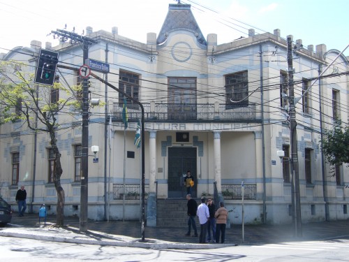 Correção dos salários vai custar R$1 mi por mês