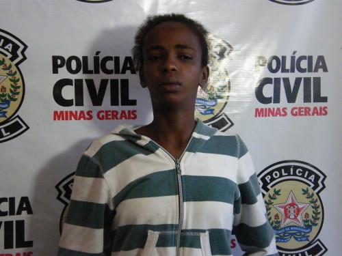 Mulher confessa homicídio e alega legítima defesa