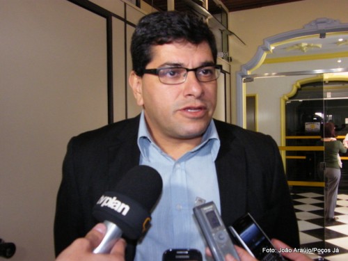 Presidente do Jardim Botânico fala com vereadores sobre irregularidades financeiras