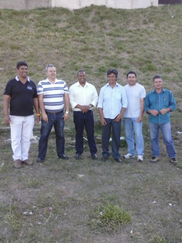 Moradores aguardam intervenções em quadra de esportes do Nova Aurora