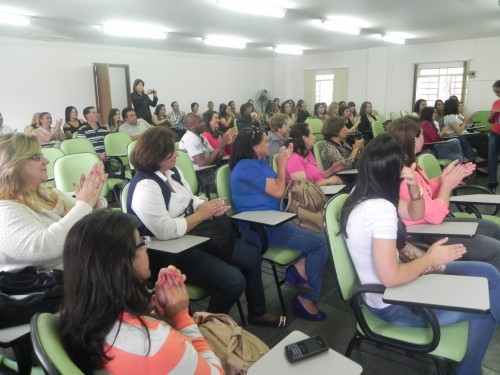 Membros do Conselho Municipal de Educação tomam posse