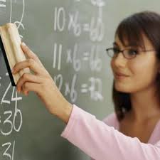 Dia do Professor: momento de comemoração ou mobilização?