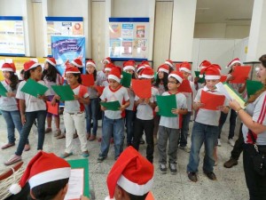 Papai Noel chega aos Correios