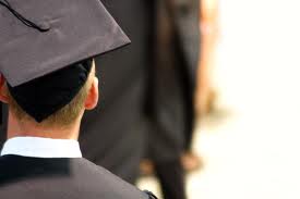 Inscrições para o auxílio-transporte universitário começam dia 10