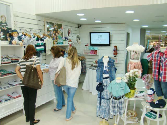 Shopping Poços de Caldas tem horário especial durante os jogos do Brasil 