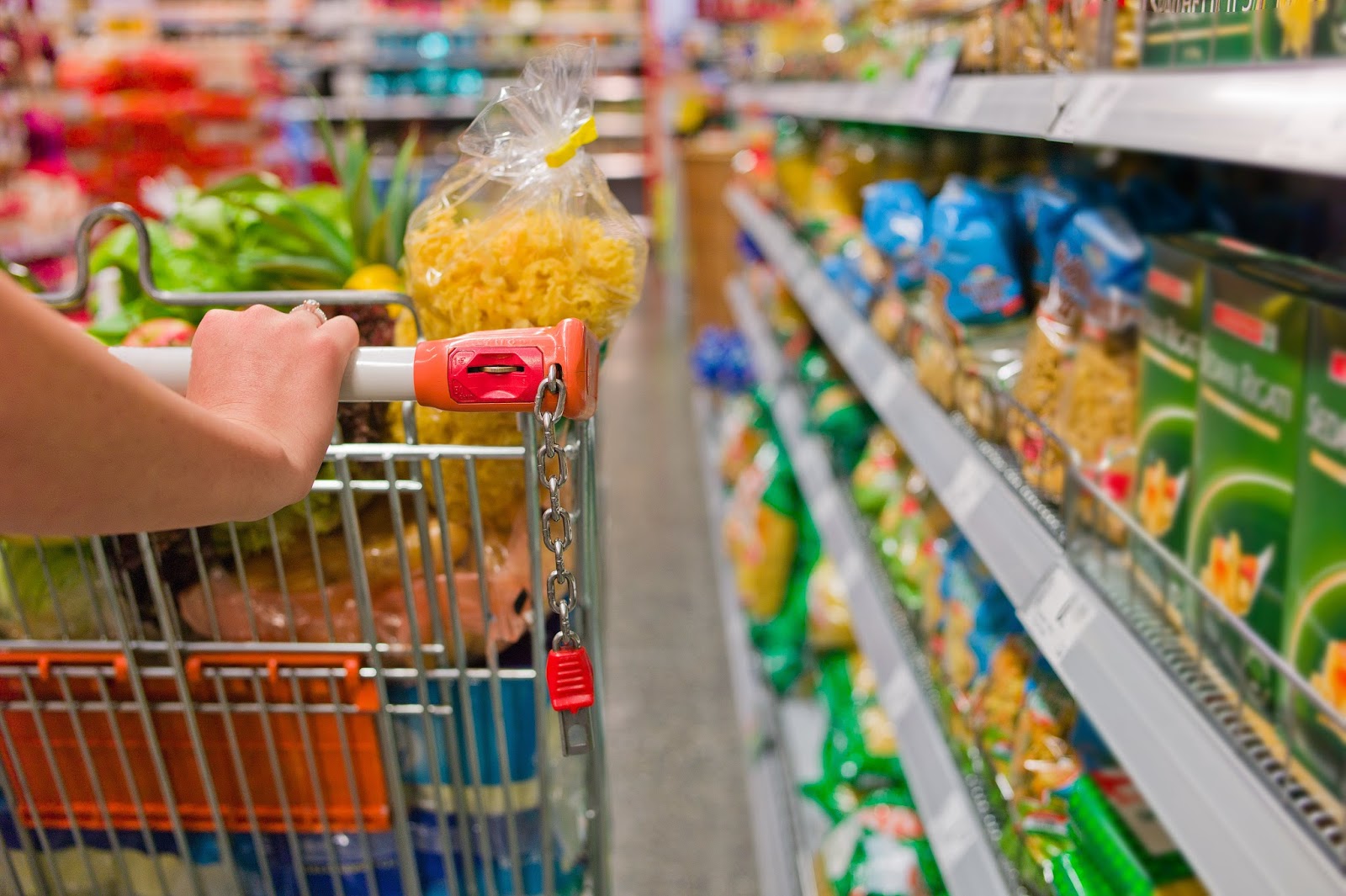 Cesta básica sobe 4,67% em 2015