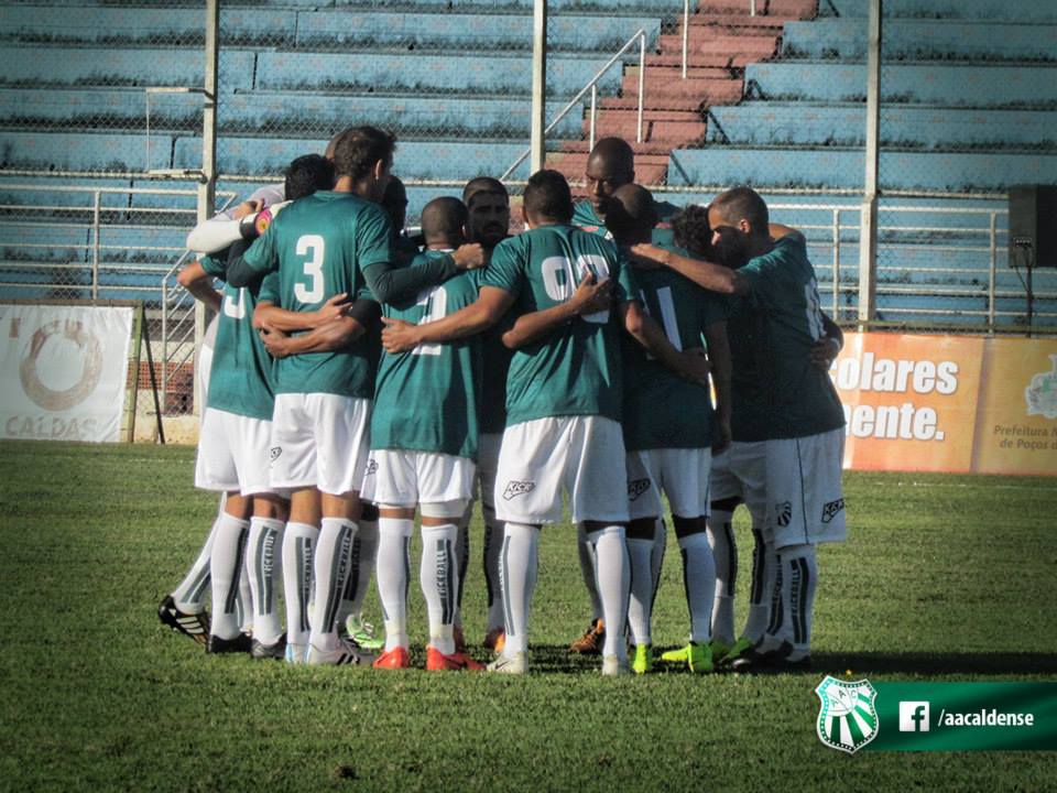 Após folga, Caldense se mantém líder do grupo
