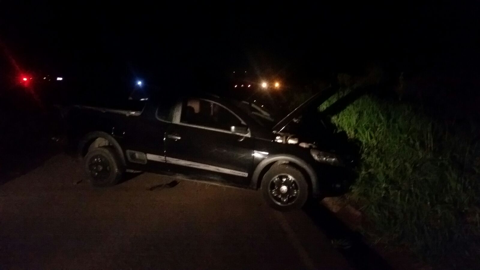 Acidente na Rodovia do Contorno deixa 3 pessoas feridas