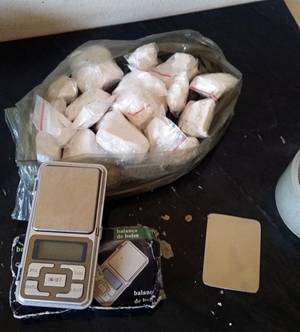 Suspeito de tráfico é preso no Jardim Ipê