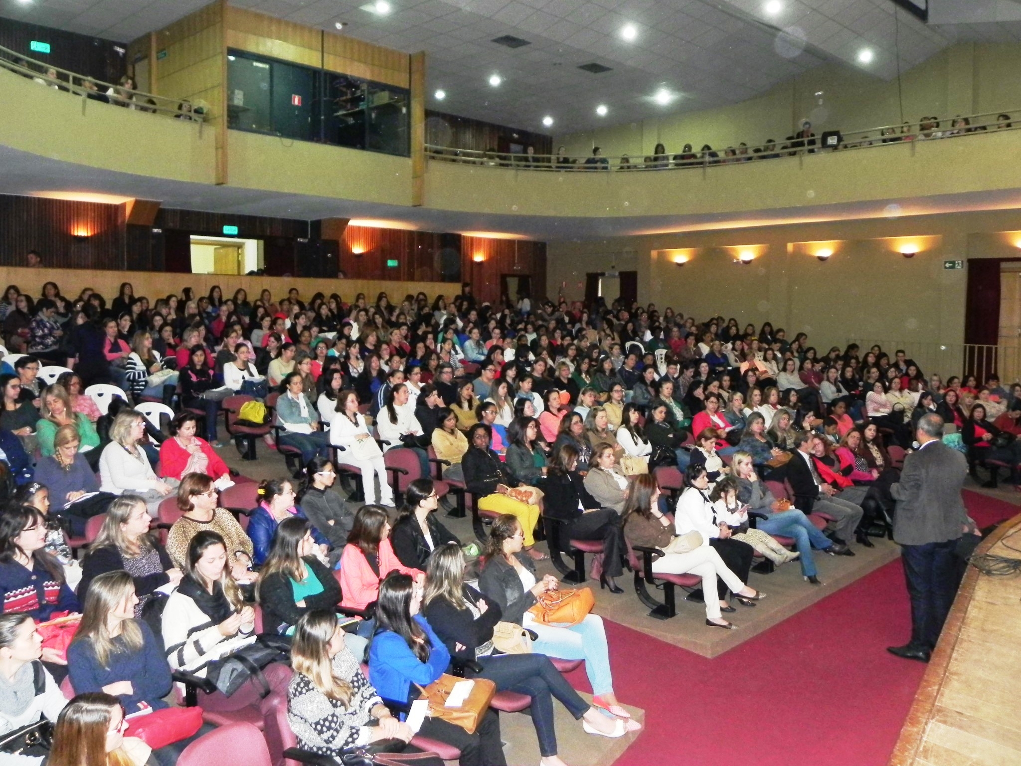 Prefeito encaminha projeto sobre jornada de trabalho e remuneração dos profissionais da Educação