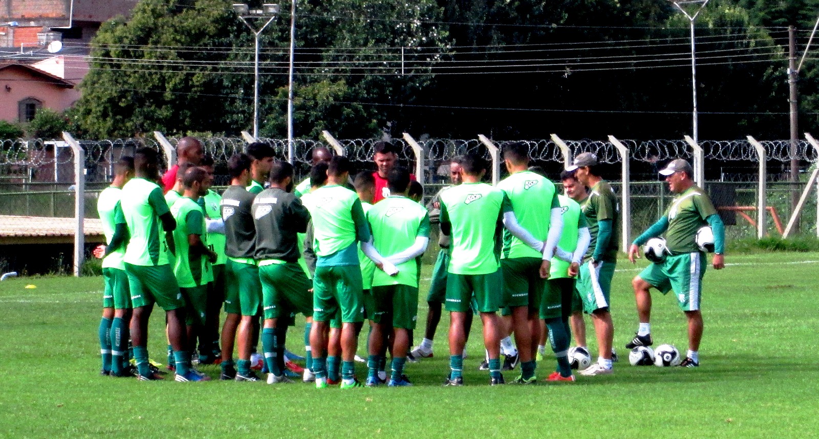 Após empate, Caldense volta aos treinamentos