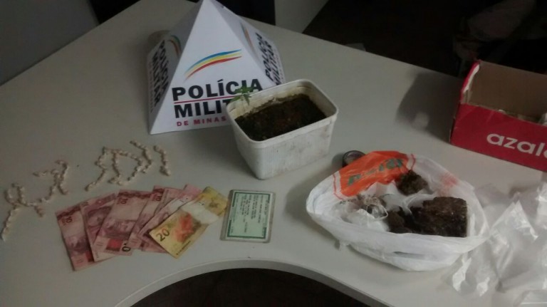 PM apreende 90 pedras de crack no Dom Bosco