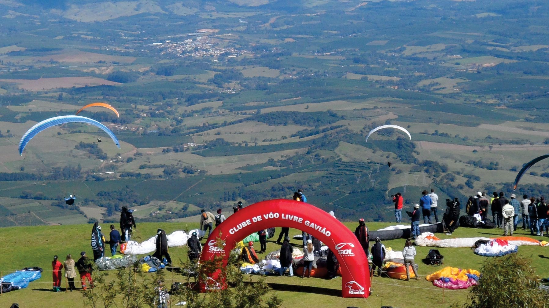 Poços-caldenses disputam Aberto Pico do Gavião de Parapente