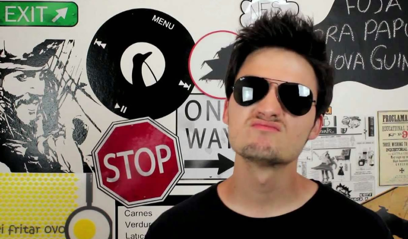 Felipe Neto vem a Poços em julho