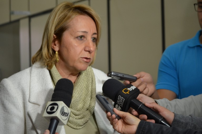 Projeto que repassa verba do DME para a Santa Casa é entregue aos vereadores