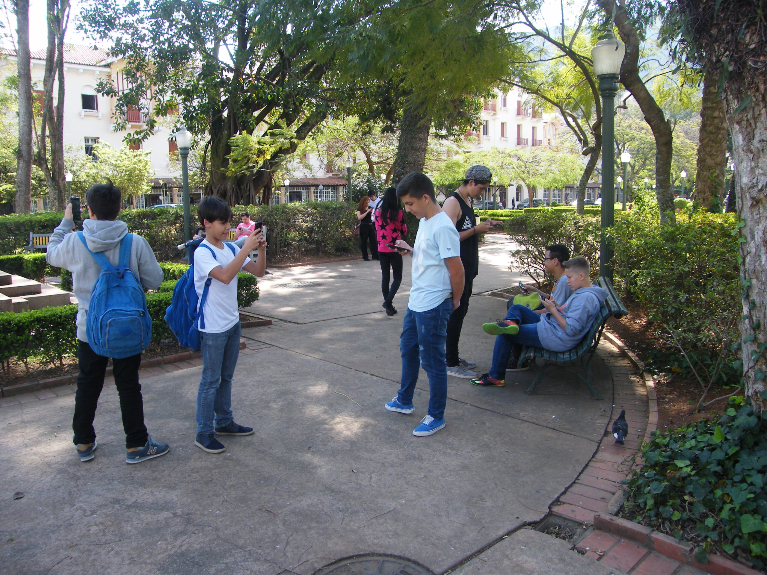 Pokémon Go já é febre em Poços