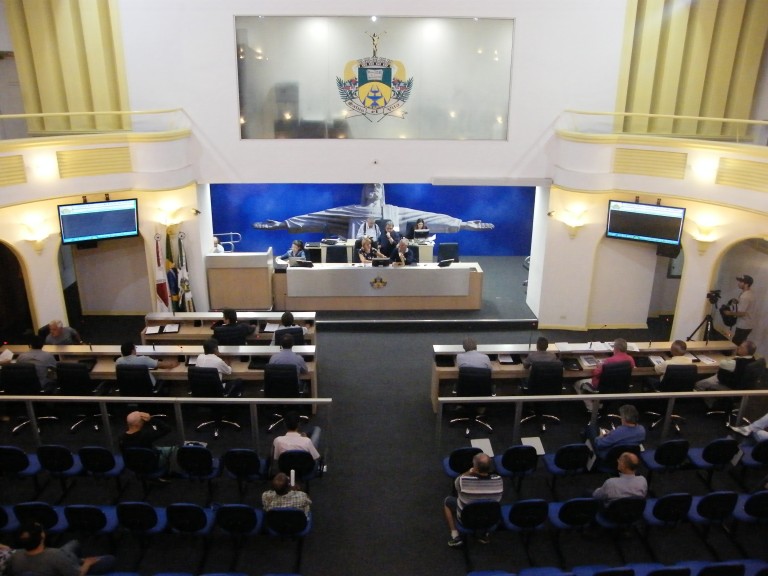 Câmara aprova pedido de cassação de Eloísio por improbidade administrativa