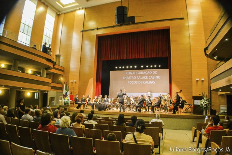 Reinaugurado semana passada, teatro do Palace ainda não pode ser usado