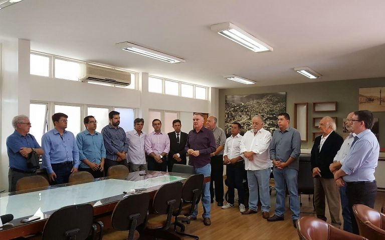 Sérgio anuncia investimentos de R$25 milhões na área da saúde