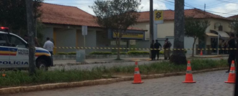 Bope vai a Botelhos após explosão de caixa eletrônico