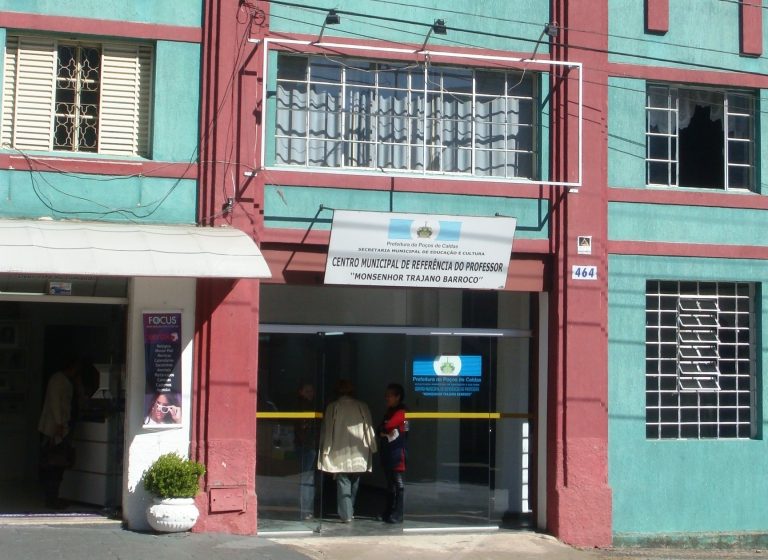 Prefeitura abre inscrição para auxílio universitário