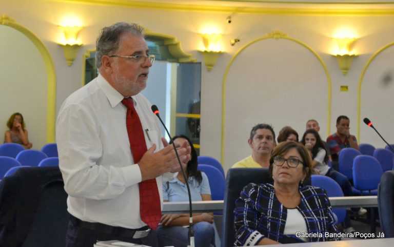 “Temos a obrigação de convocar o secretário da Fazenda”, declara Paulo Tadeu
