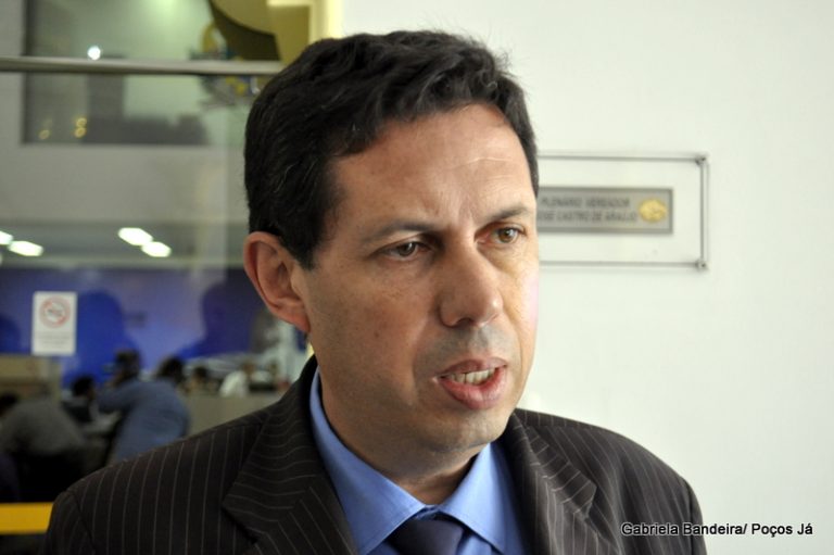 Vereador questiona análise das águas de minas e fontanários da cidade