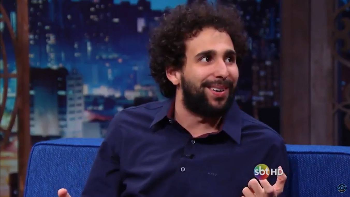 Murilo Couto se apresenta na Urca