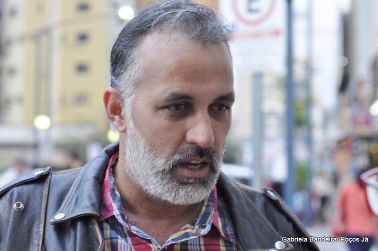 Artistas protocolam carta em protesto a fala de vereador