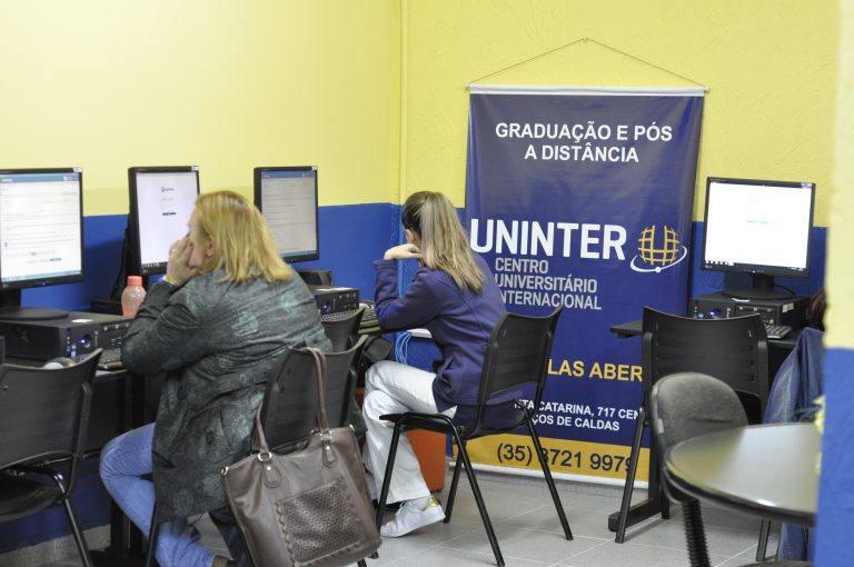 Uninter oferece curso grátis de preparação para ENEM