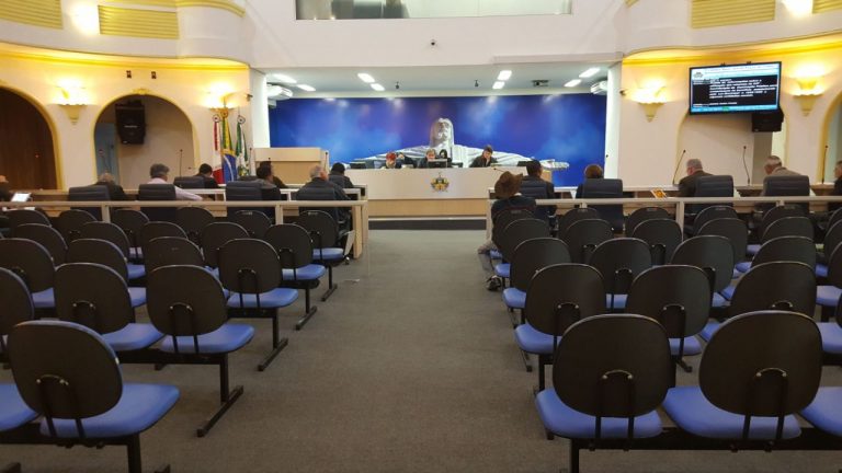 Vereadores denunciam descaso na Saúde Municipal