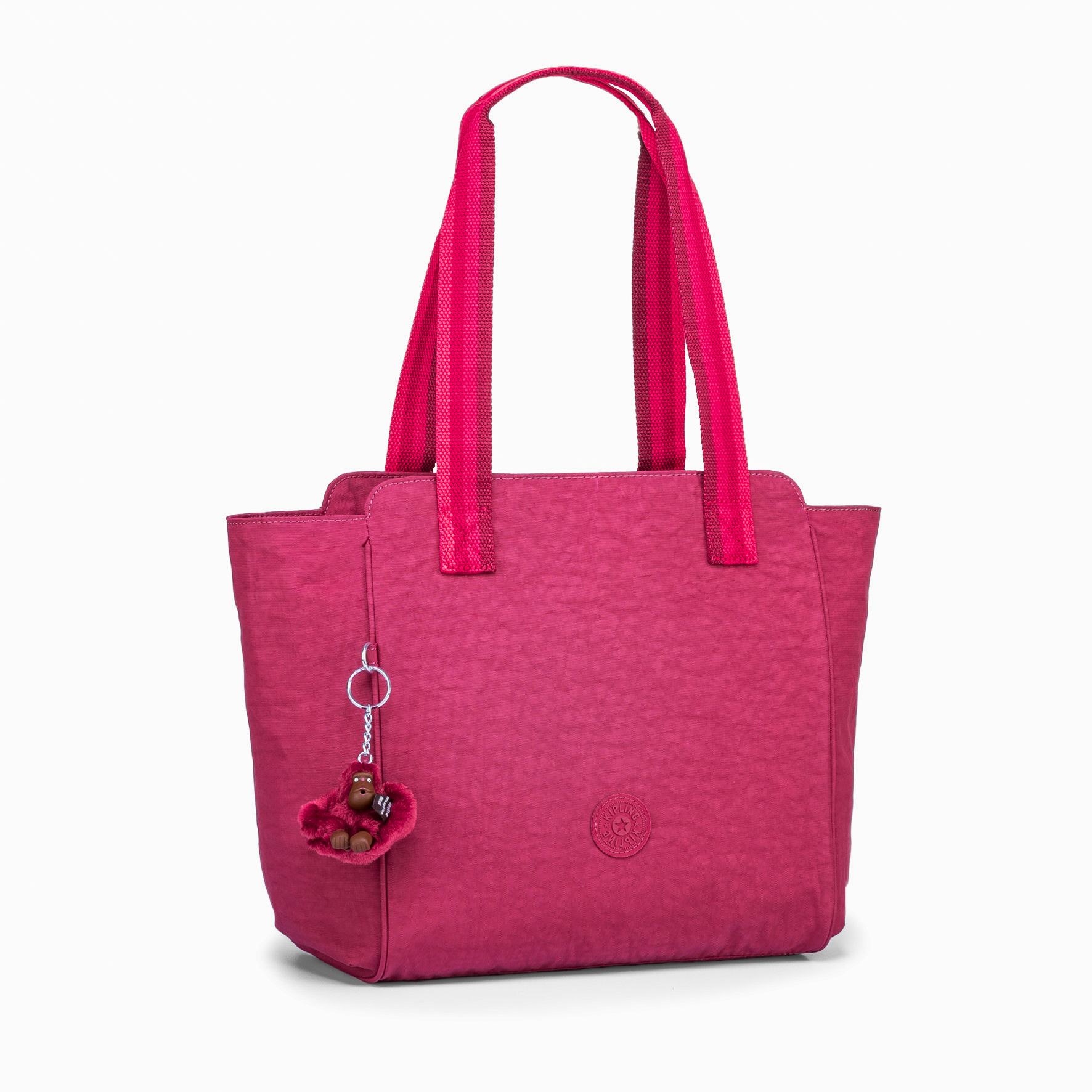 Kipling destaca bolsas essenciais para o dia-a-dia