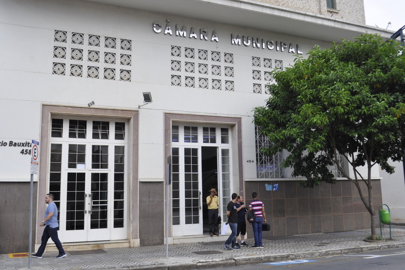Câmara vota hoje projeto que autoriza até R$10 mi para prefeitura