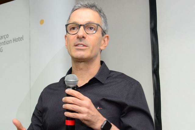 Zema viaja para os EUA nesta sexta, em busca de investimentos