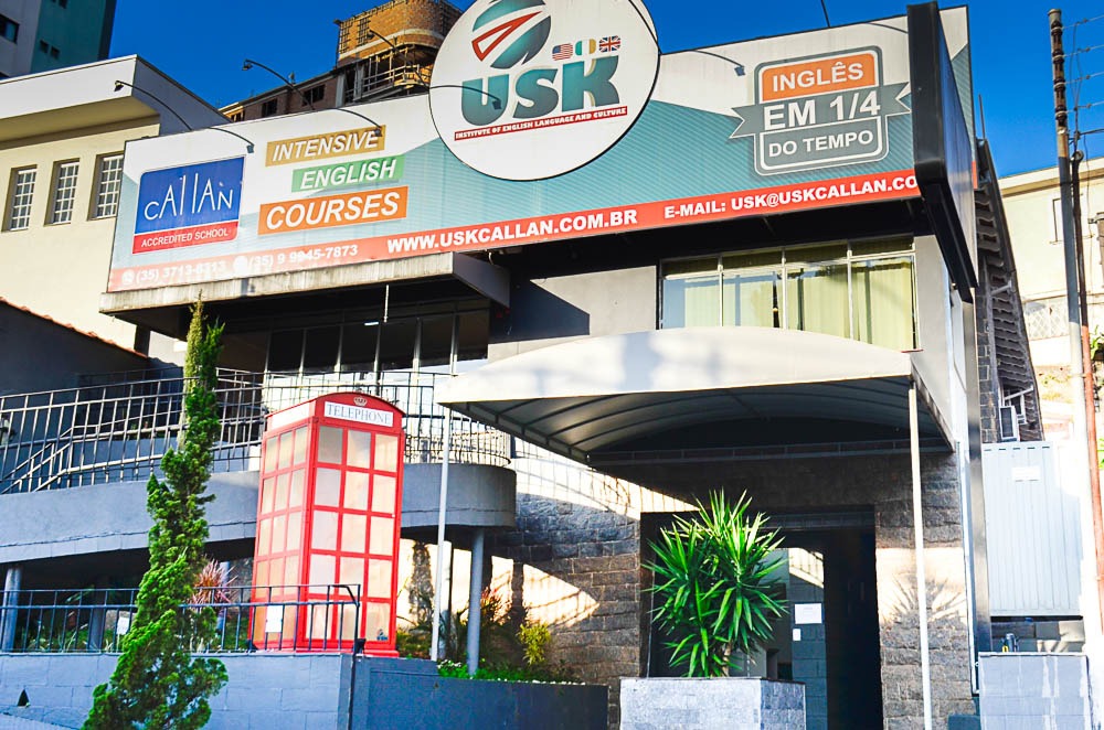 Com método intensivo, escola de inglês cresce em Poços e região