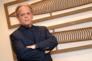 Economista Luiz Carlos Mendonça de Barros fará palestra no Shopping Poços de Caldas