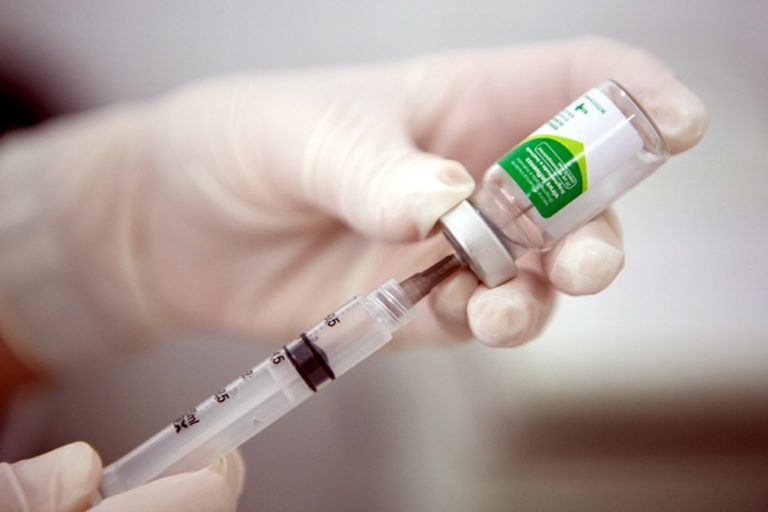 VACINAÇÃO CONTRA GRIPE | Veja as recomendações antes de ir ao drive-thru