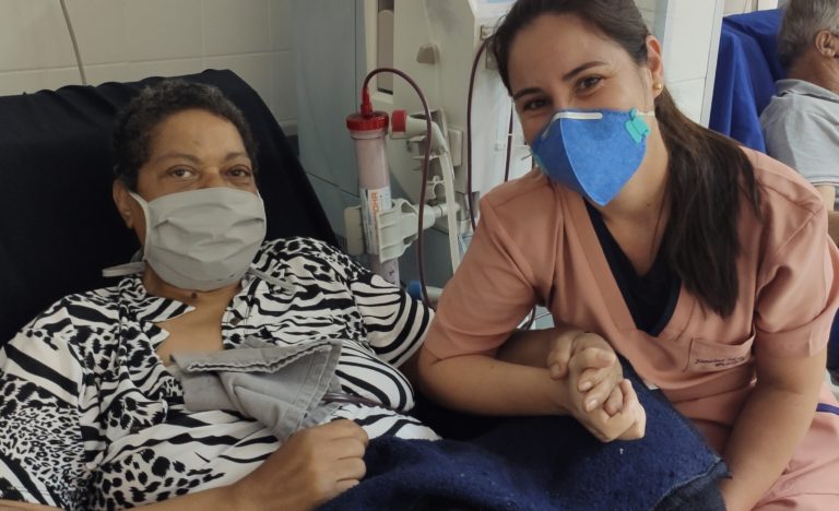 Paciente da hemodiálise escreve carta de agradecimento aos funcionários da Santa Casa
