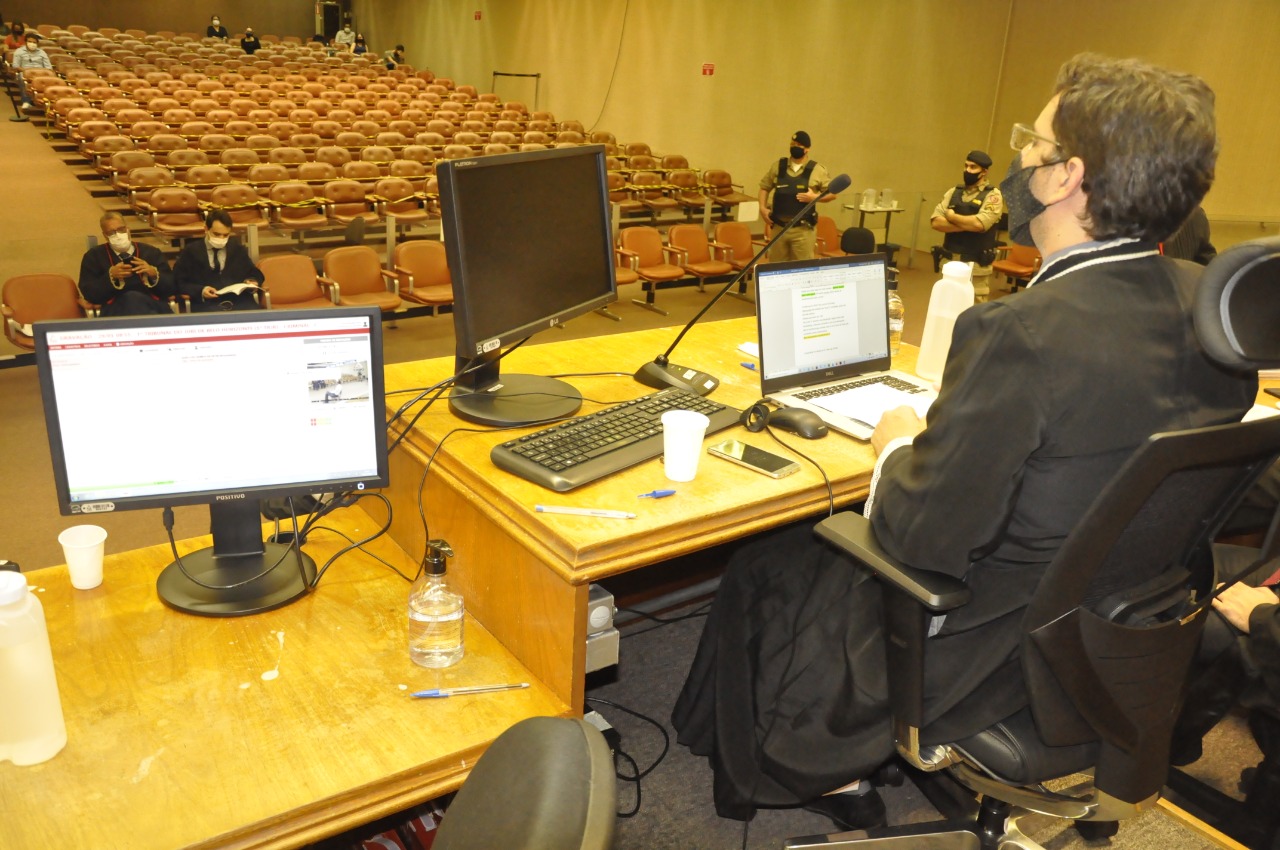 CASO PAVESI | Júri popular de médicos entra na fase de debates