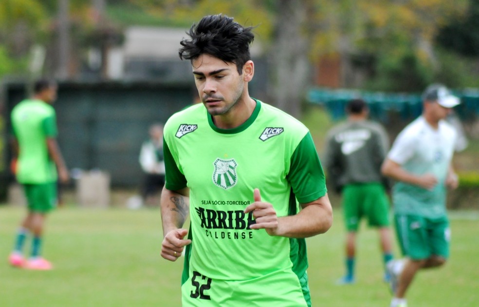 Ex-jogador da Caldense morre em queda de aeronave no Tocantins