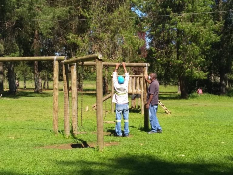 Prefeitura realiza mutirão de limpeza e manutenção na Zona Sul