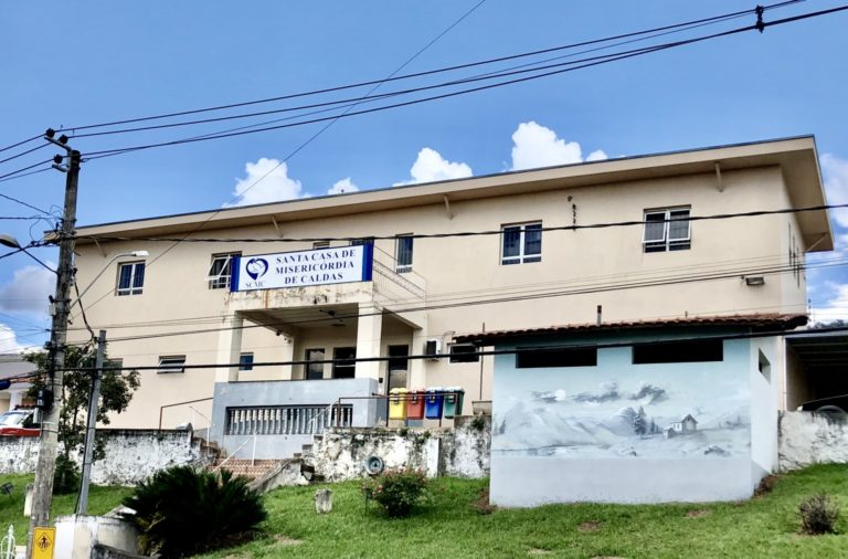 Caldas implanta ala de emergência para pacientes graves com covid-19