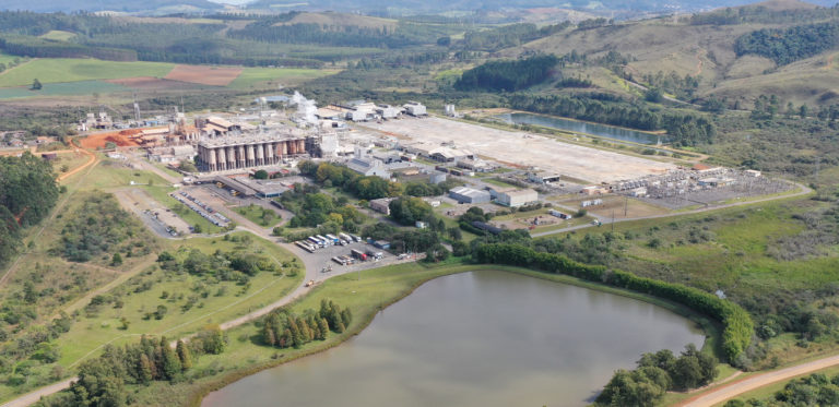 Alcoa completa 56 anos em Poços de Caldas e no Brasil