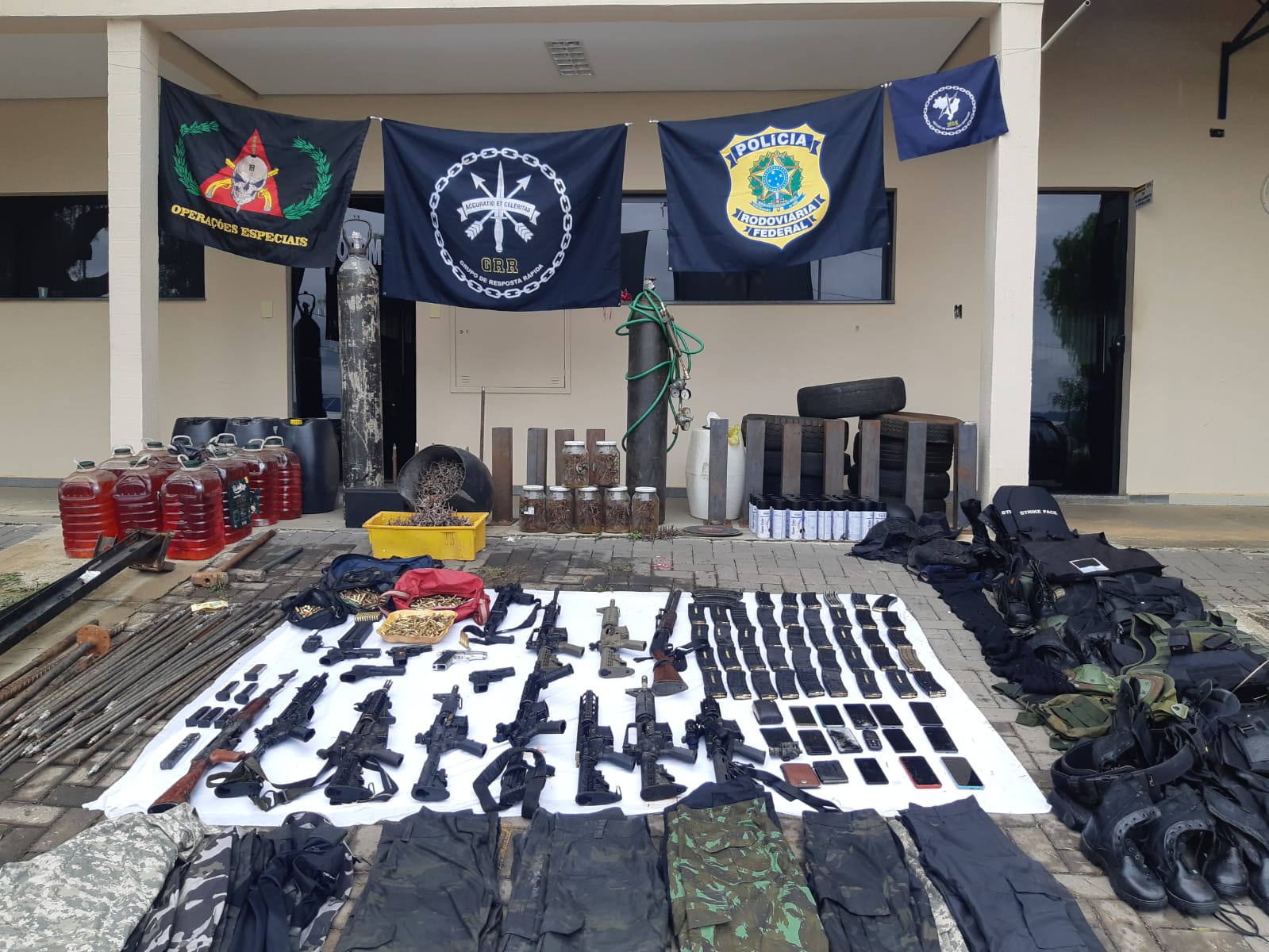 MPF defende policiais por mortes em Varginha e pede arquivamento com base em “legítima defesa preventiva”