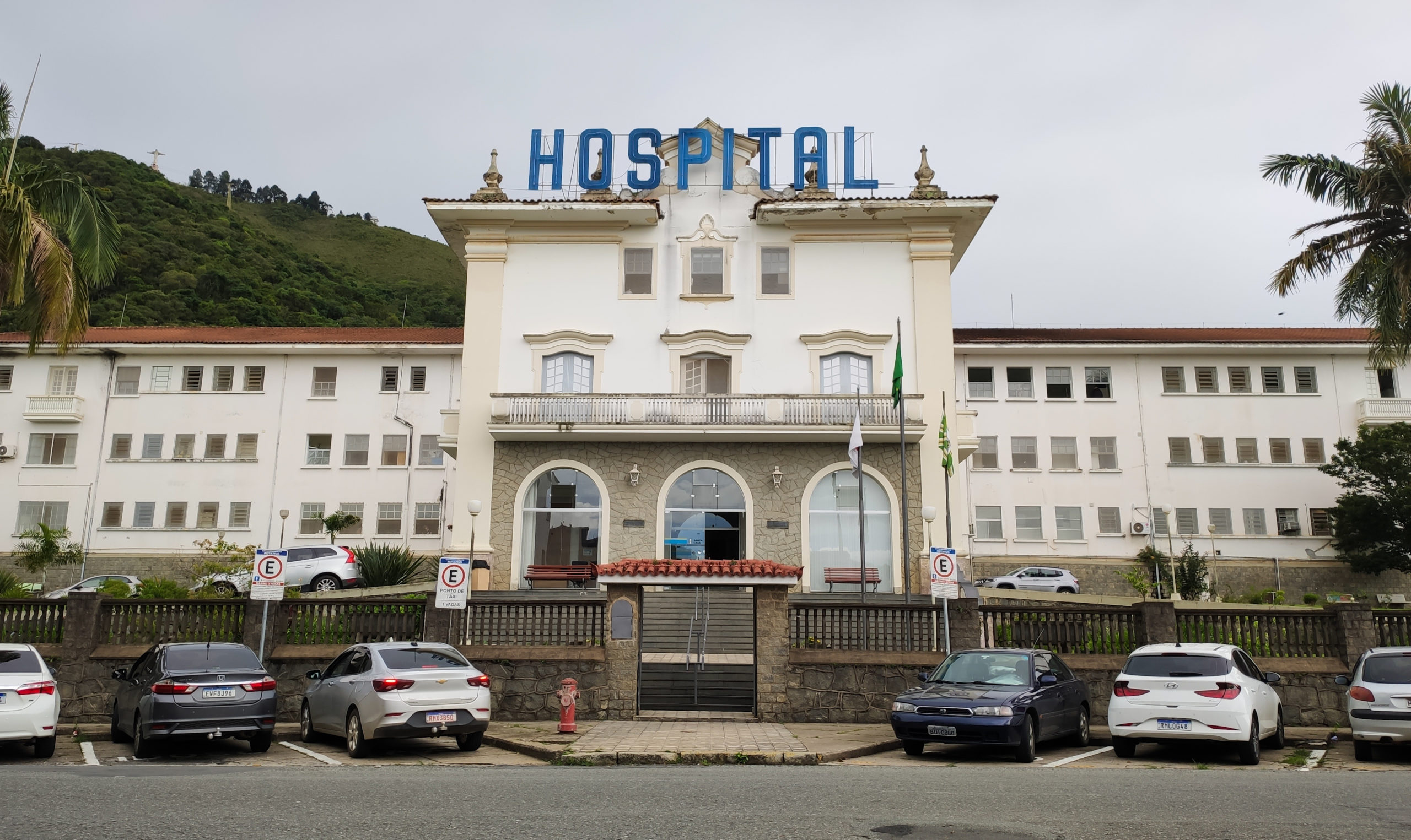 Mais de 50 funcionários da Santa Casa são afastados por covid-19