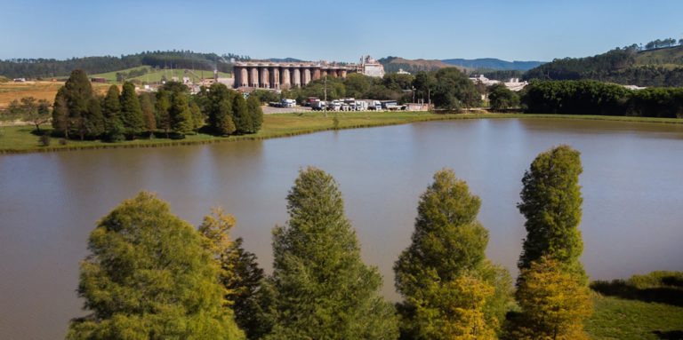Alcoa completa 57 anos de desenvolvimento sustentável e compartilhado