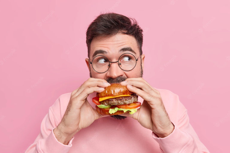 DIA DA GULA | Nutricionista e psicóloga dão dicas para melhorar a relação com a comida